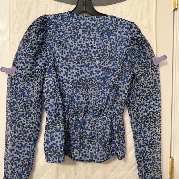 Express v neck wild print top - Picture 2 of 2